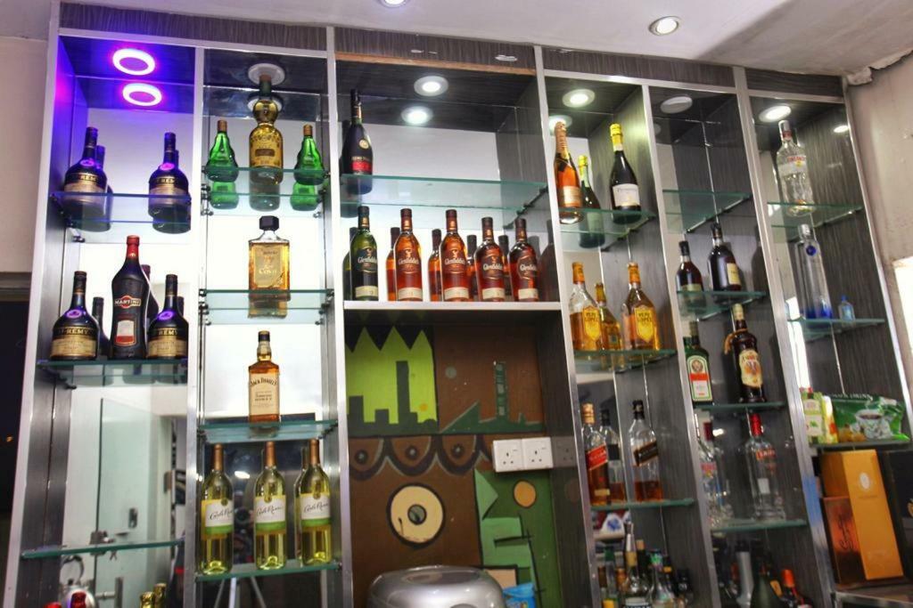 Glee Hotel Aliayabiagba 외부 사진
