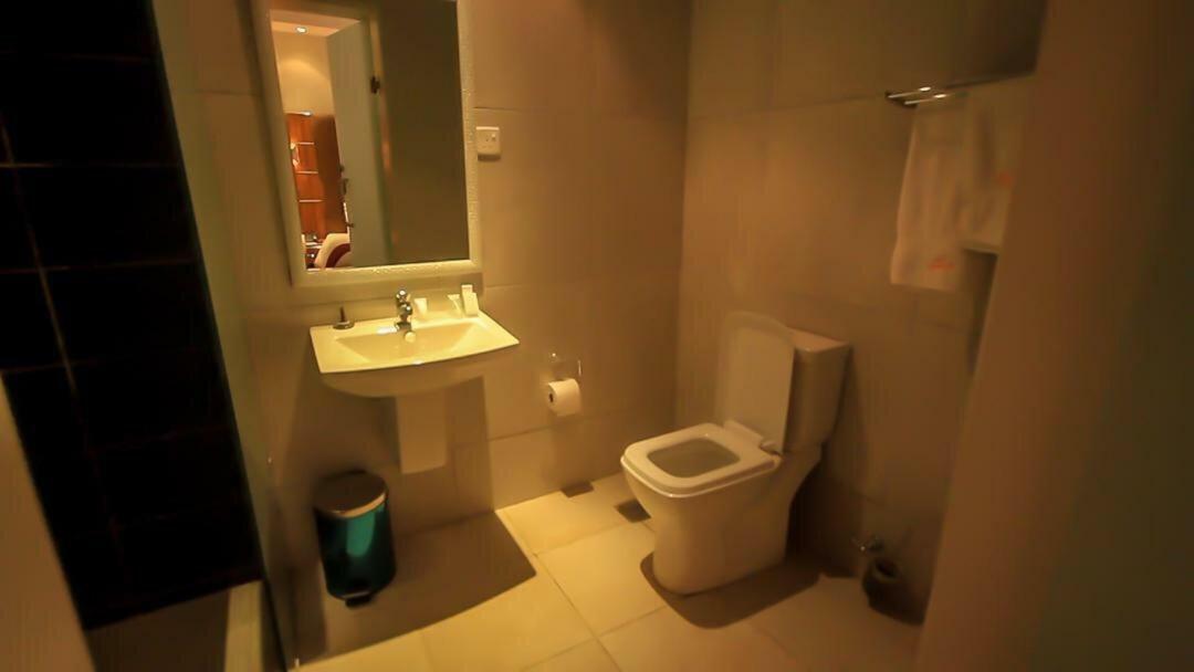 Glee Hotel Aliayabiagba 외부 사진