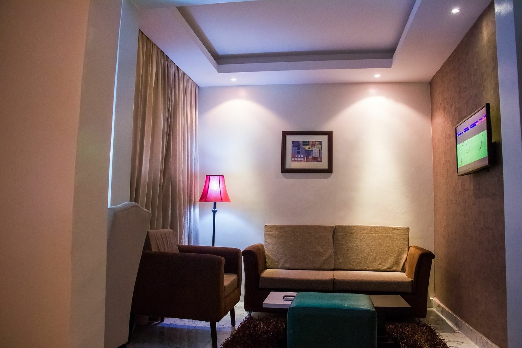Glee Hotel Aliayabiagba 외부 사진