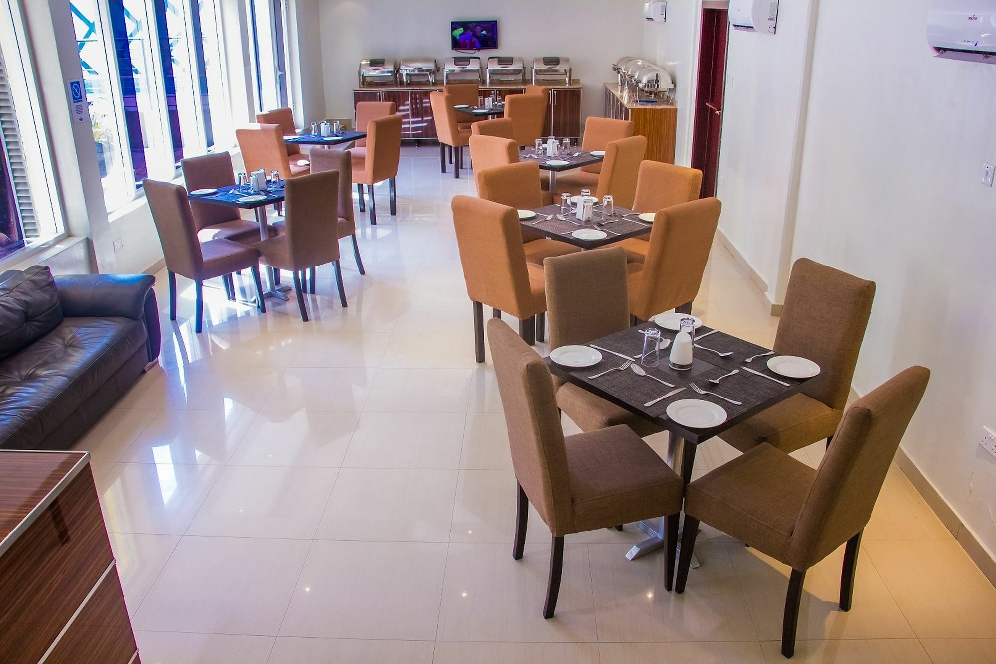 Glee Hotel Aliayabiagba 외부 사진
