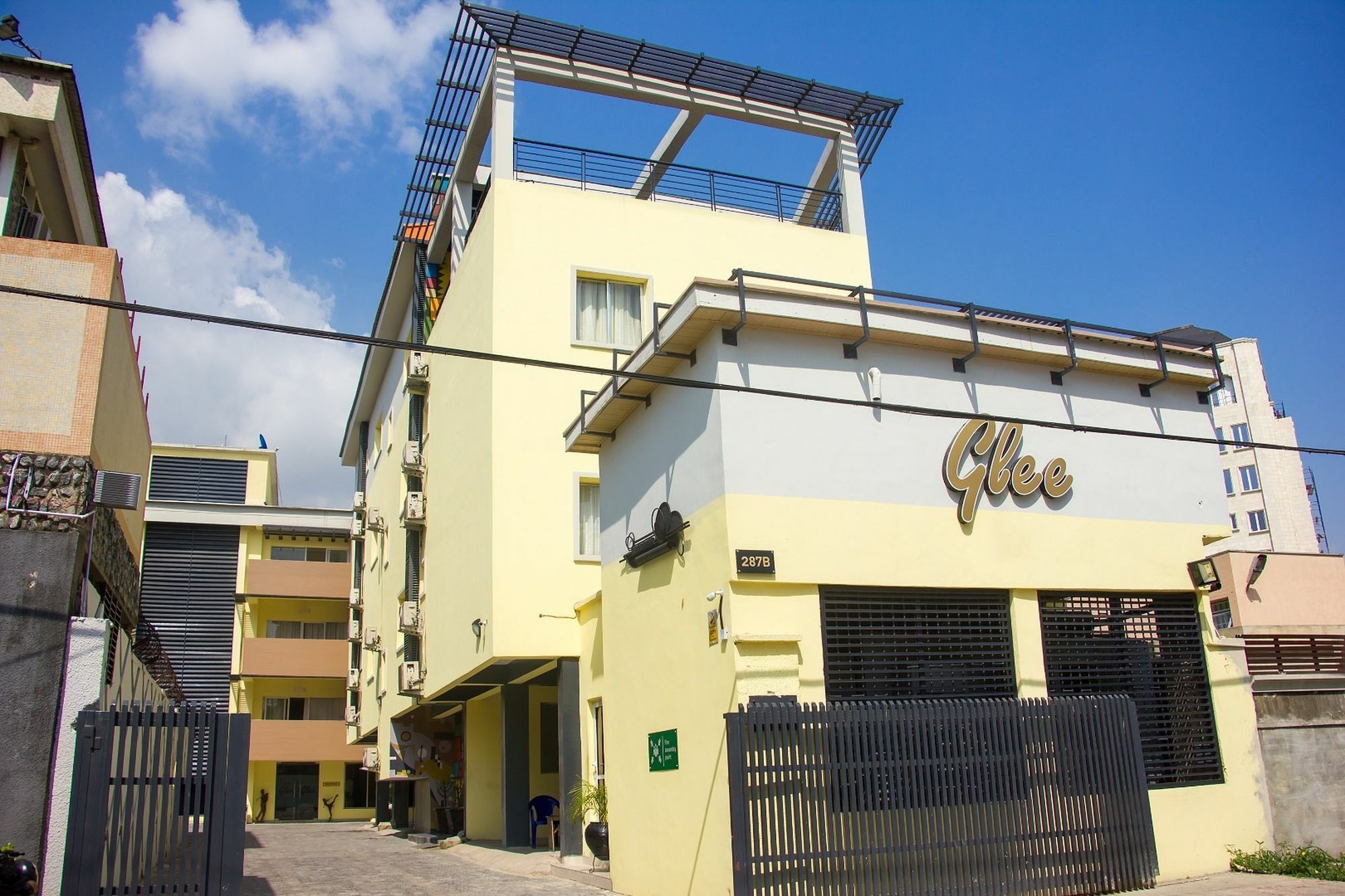 Glee Hotel Aliayabiagba 외부 사진