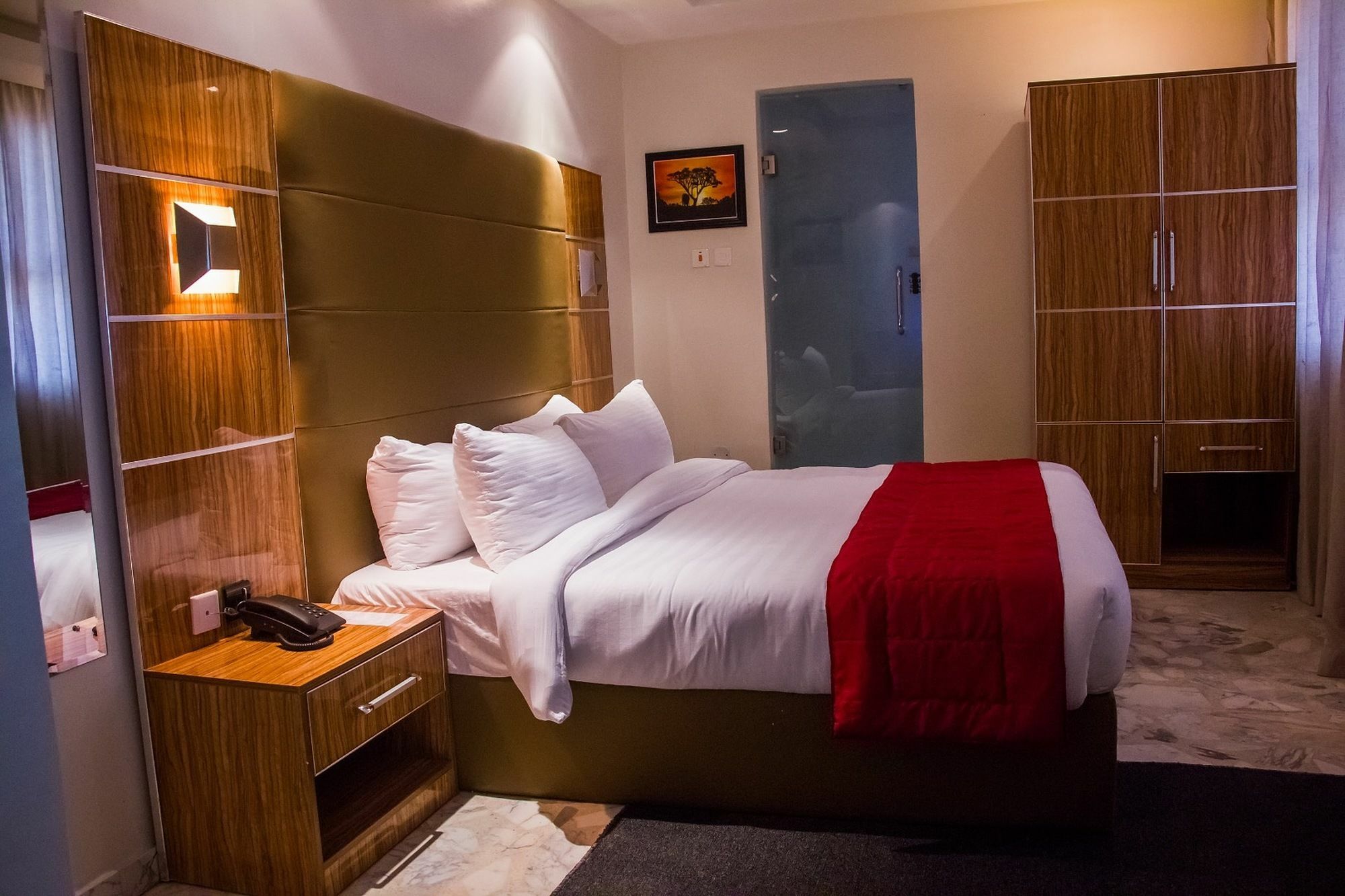 Glee Hotel Aliayabiagba 외부 사진