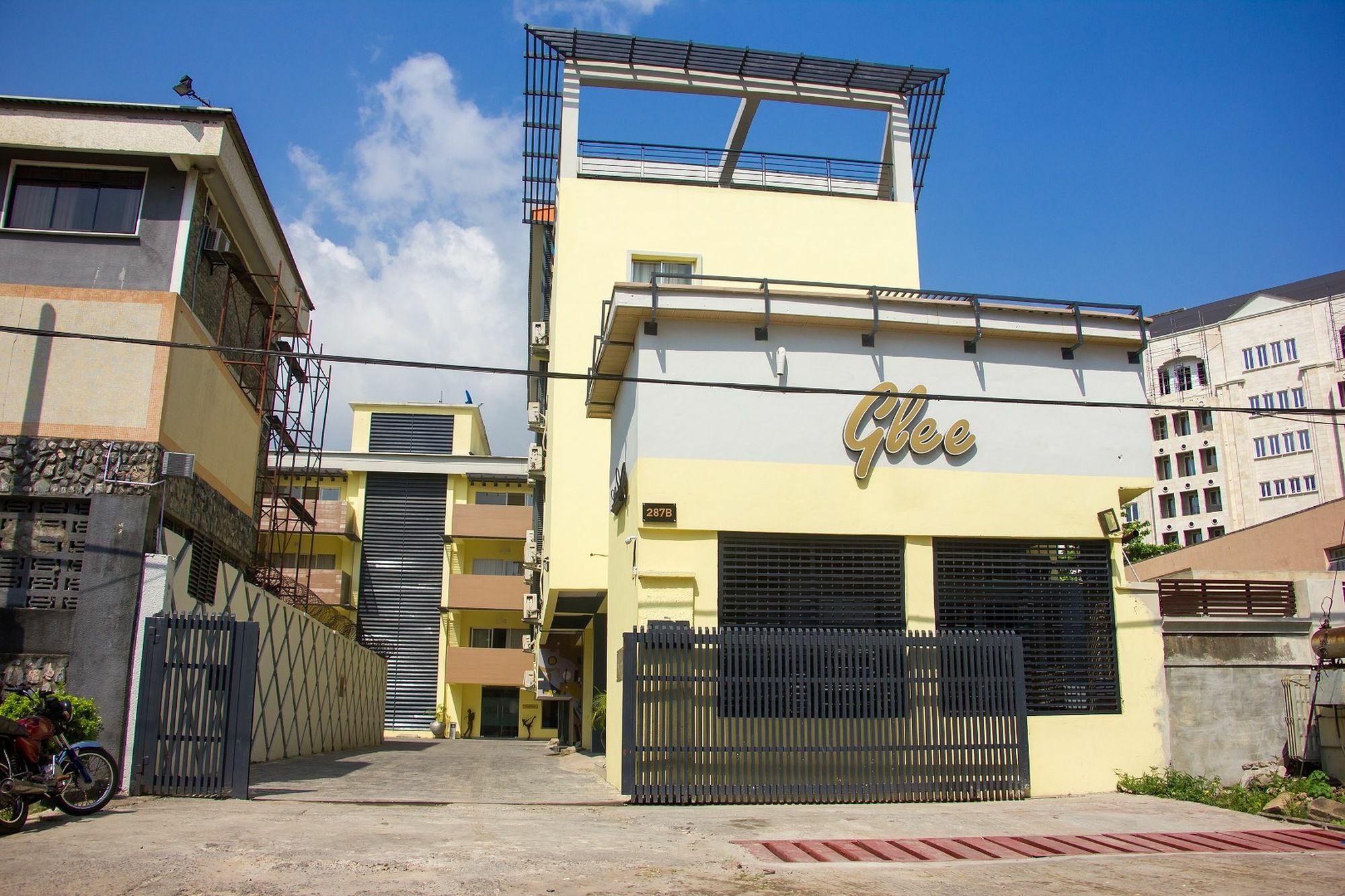 Glee Hotel Aliayabiagba 외부 사진